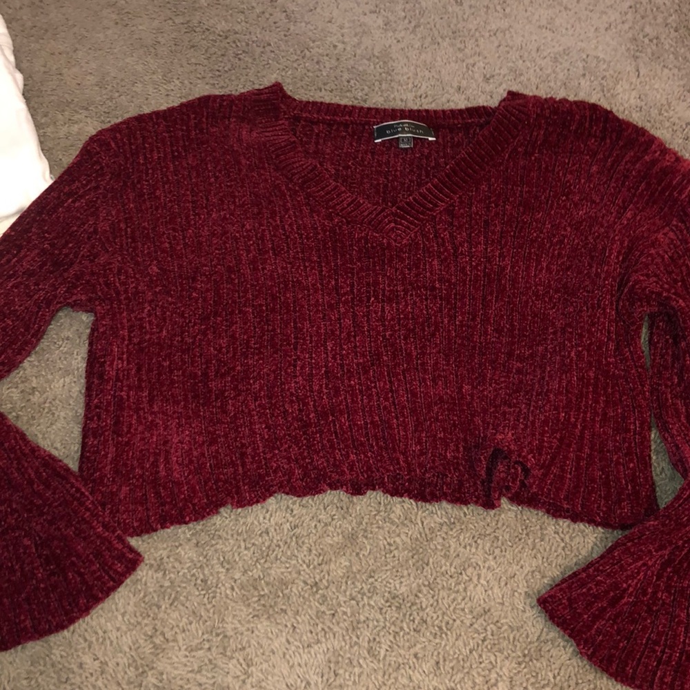 Cropped sweater